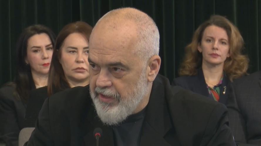 “Teknologjia na ka dhënë mundësi epokale”/ Rama: Por na duhen kapacitete të digjitalizimit që ende nuk i kemi 7 edi rama 5