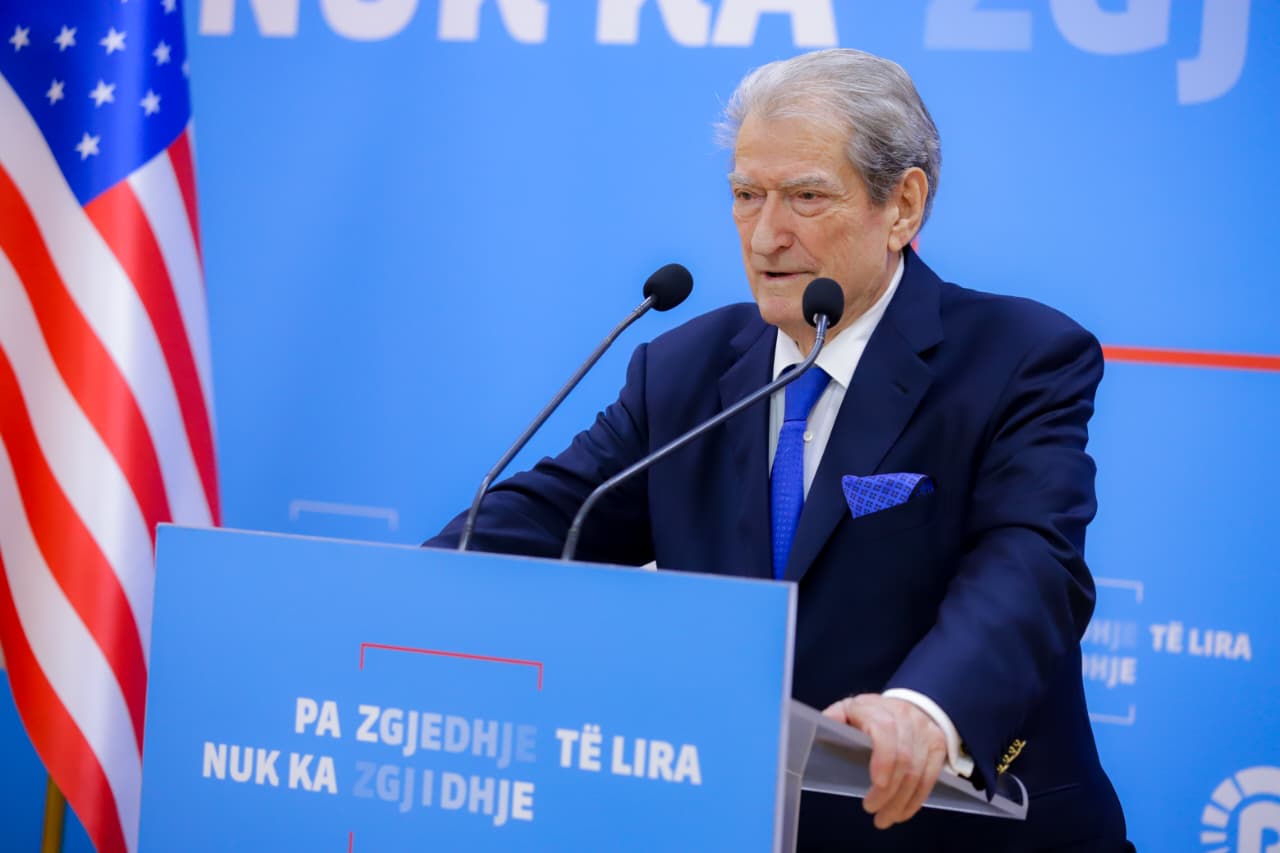 “Do të përgjigjemi me rrugë ligjore”, Berisha: Vendimet e anëtarëve të PD te Këshilli i Mandateve kanë fuqi, Lubia de-facto s’ka më imunitet! 7 f7a5c70f af7c 4174 a601 b8ece5330f91