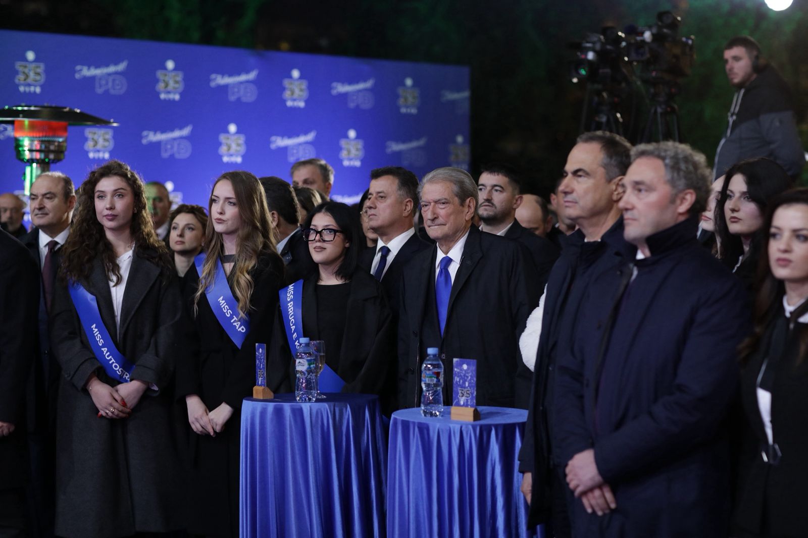 FOTO-VIDEO/ Festohet 35-vjetori i PD, Berisha: Jemi parti e interesit kombëtar