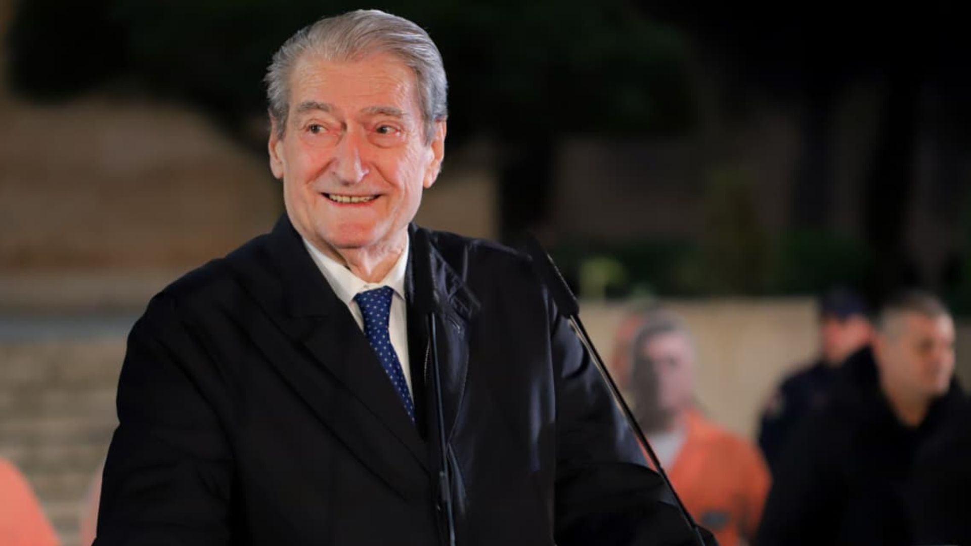 “50 mln euro të vjedhura, e faktuar me dokumente”, Berisha: Balluku dhe Rama i ndanë bashkë paratë