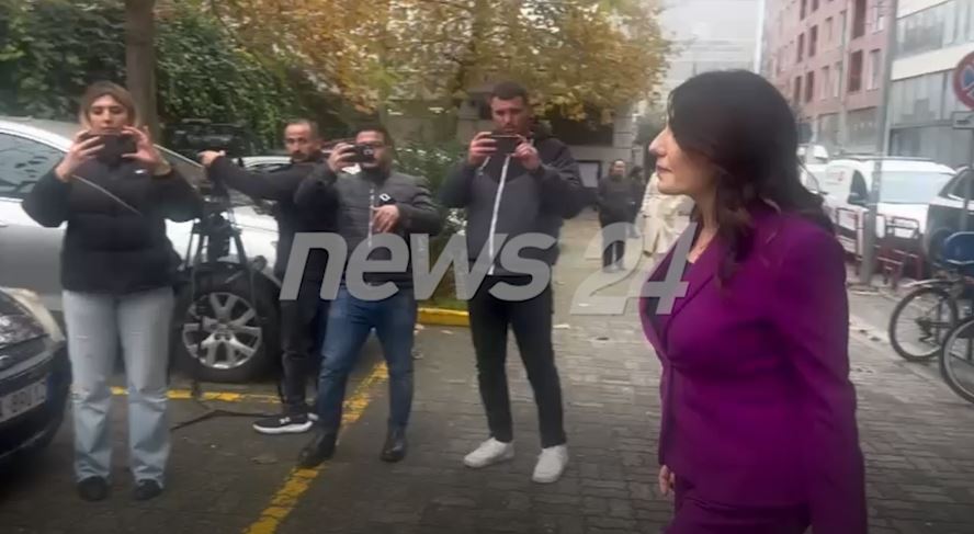 Hetimet për 12 tendera, drejtoresha e AKSH-it, shkon në SPAK 8 hhh