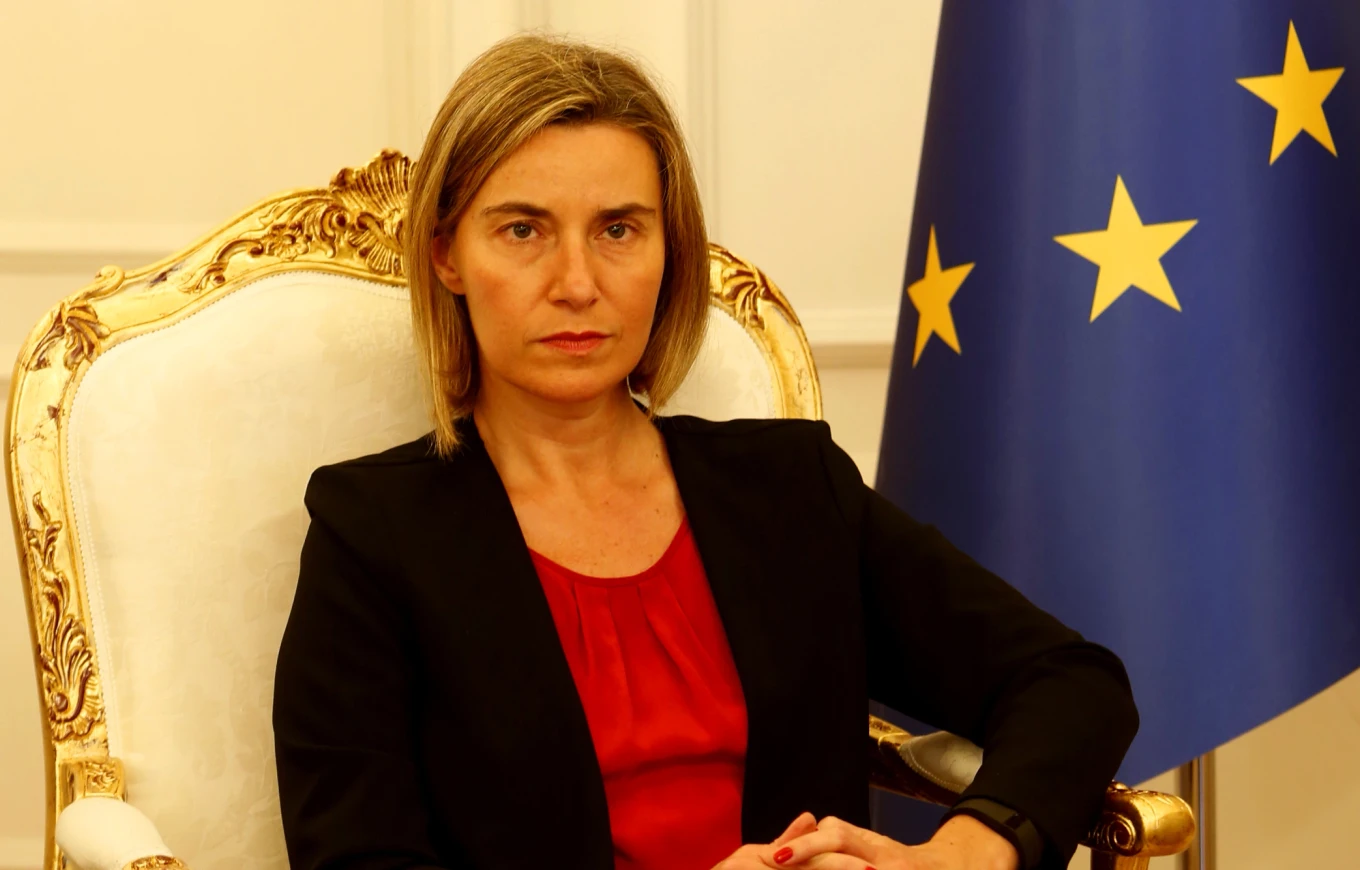 Marrja në pyetje zgjati mbi 10 orë, si u mbrojt Federica Mogherini