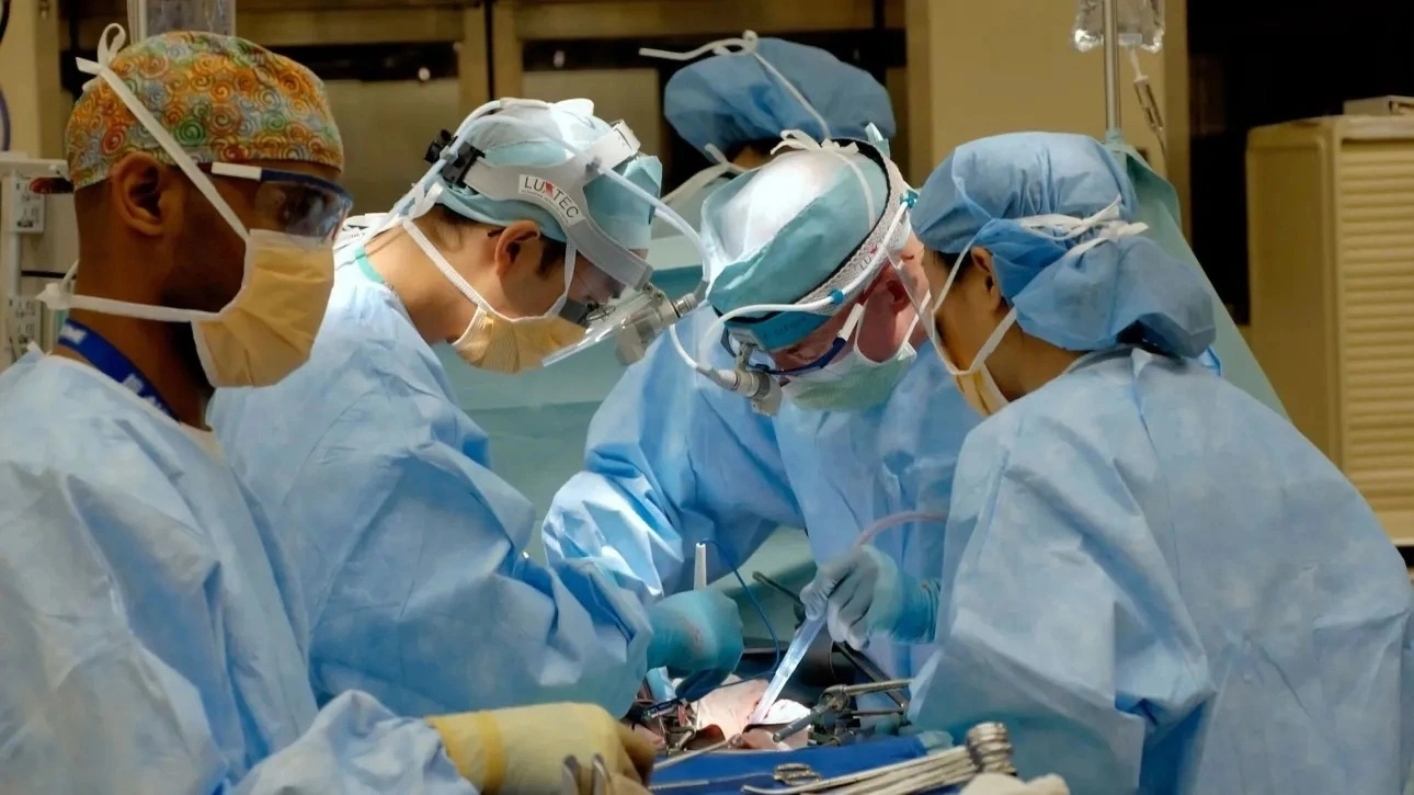 Burri 57-vjeçar ofron jetën e tij me vdekjen - Të afërmit e tij dhurojnë organet 7 national cancer institute KrsoedfRAf4 unsplash