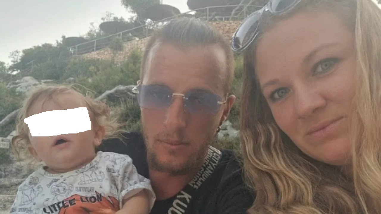 U sulmua për vdekje nga pitbulli, flet e ëma e 2-vjeçarit: Dukej sikur ishte kafshuar vetëm një herë, qenin e frikësuan të shtënat me armë….