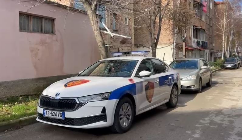 polici 2