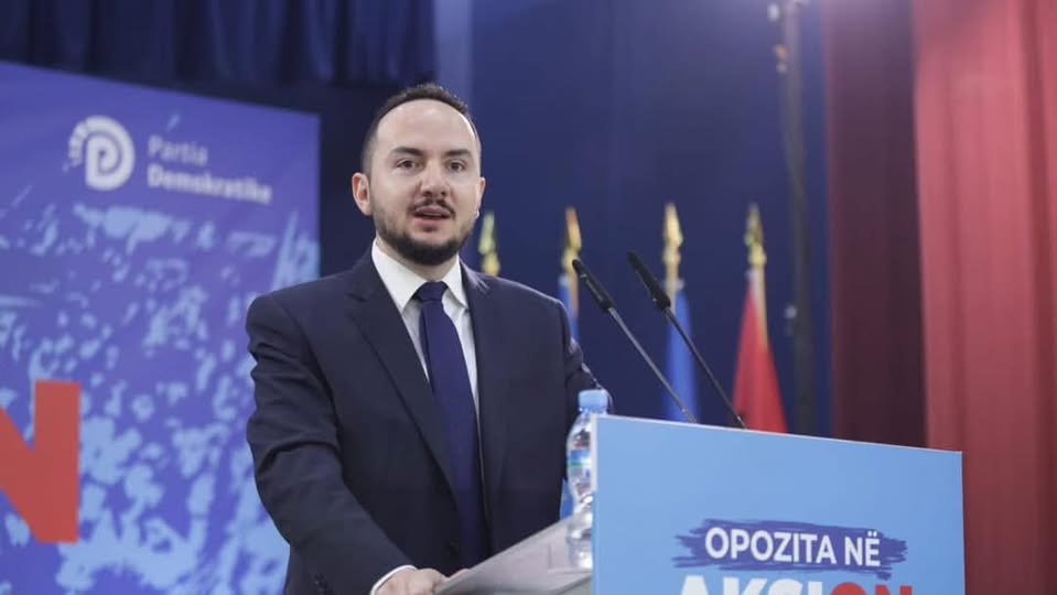 Mungoi në mbledhjen e Këshillit Kombëtar, Salianji: Mos t’iu jap mundësi ta shmangin vëmendjen nga skandalet “Balluku” dhe “AKSHI”