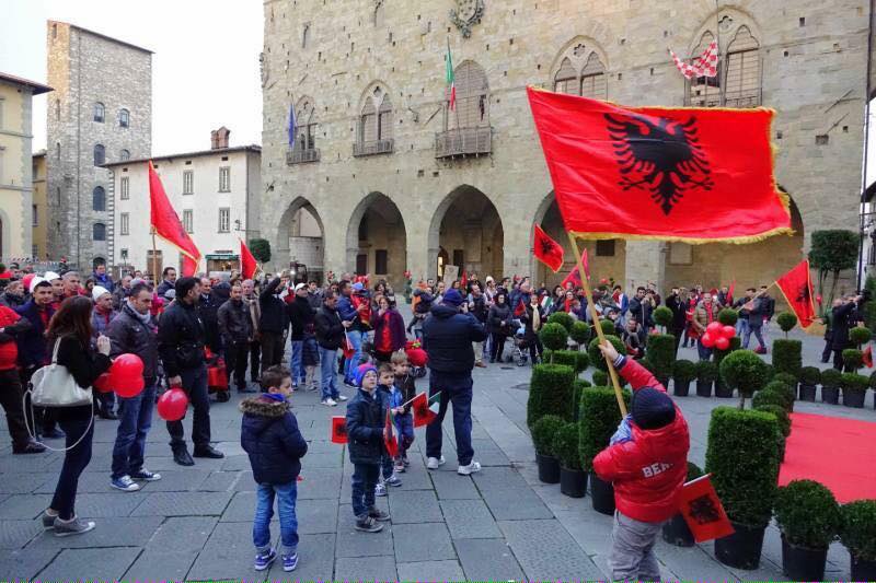 shqiptaret ne Itali