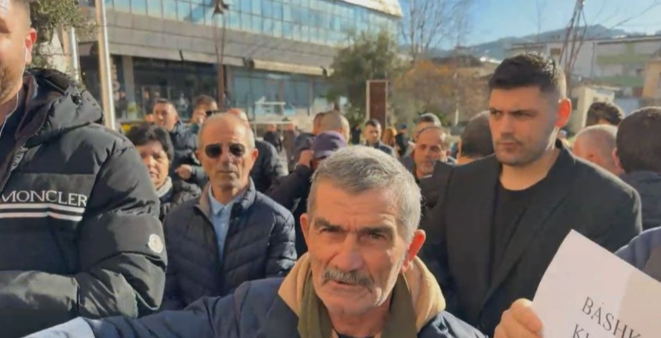 vlore proitesta 2
