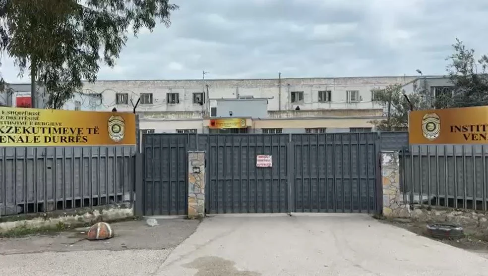 Arratisja e Altin Ndocit, arrestohet Indrit Cërloj, një ditë pasi u shkarkua nga drejtimi i burgut të Durrësit