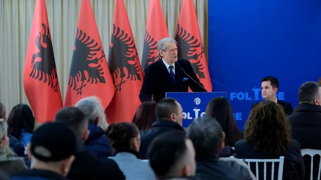 “Në 97-ën kriza pllakosi Shqipërinë nga gabimet e PD-së”/ Berisha për piramidat: Popullit i thamë të vërtetën…
