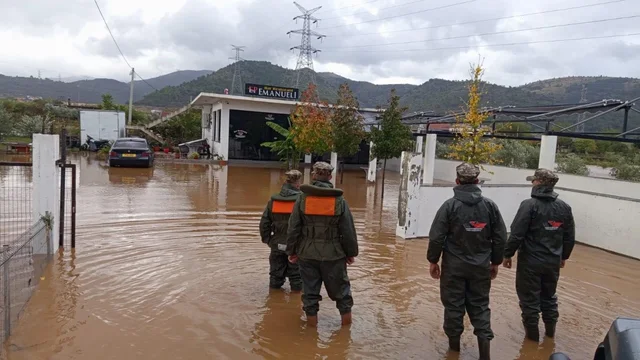 Sot dhe nesër priten reshje intensive shiu, Agjencia Kombëtare e Mbrojtjes Civile thirrje për gatishmëri 7 640 0 697a35b1cab52