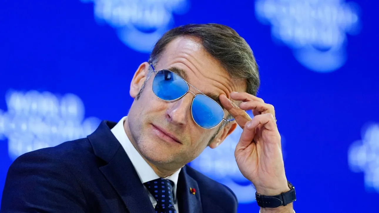 Emmanuel Macron mban syze aviatori në Davos për shkak të problemeve me sytë 18 6fb4f81a macrontop