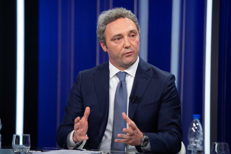 “Balluku dhe Rama të përfshirë drejtpërdrejt në korrupsion”, Spahia denoncon qeverinë: 93 mln euro të grabitura..