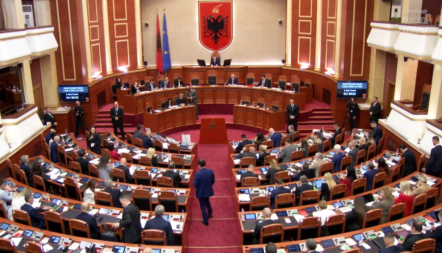 Shqiperia ne Bordin e Paqes, Kuvendi mblidhet per ratifikimin e marreveshjes