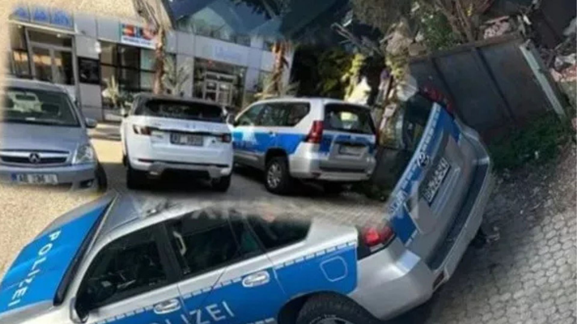 Hetime gjermane në Shqipëri. Makina e Bundespolizei ‘shëtit’ rrugëve të Tiranës 13 Aggiungi un sottotitolo 17