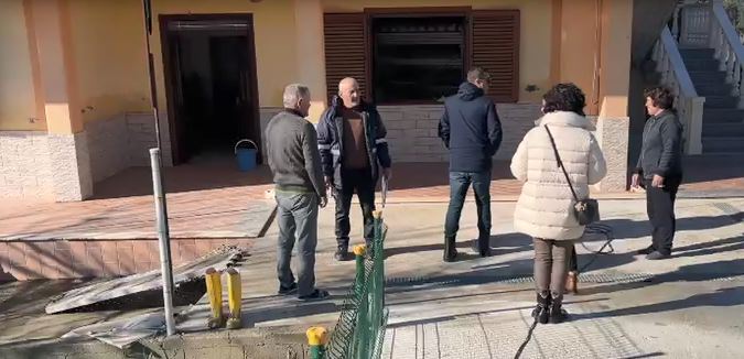 Përmbytjet/ Debat nga verifikimi i dëmeve në Ferras, Kryeplaku: Procesi nuk po zhvillohet i drejtë! 7 Capture 112
