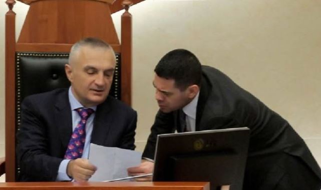 “Arben Ahmetaj, një luftëtar për të ardhmen e Shqipërisë”, Meta nga burgu: Ka vendosur të çmontojë organizatën. Do jetë lider i socialistëve të mashtruar 5 Capture 113
