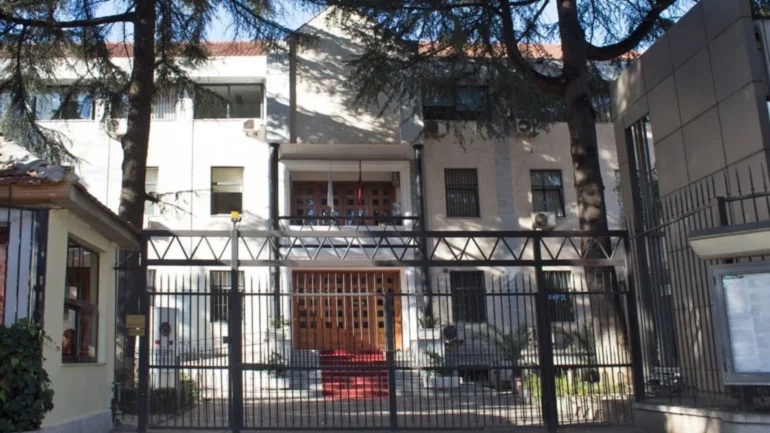 Vrasja e Martin Çeços/ Gjykata e Apelit ndryshon masën për tre të dyshuarit, kalojnë në arrest shtëpie