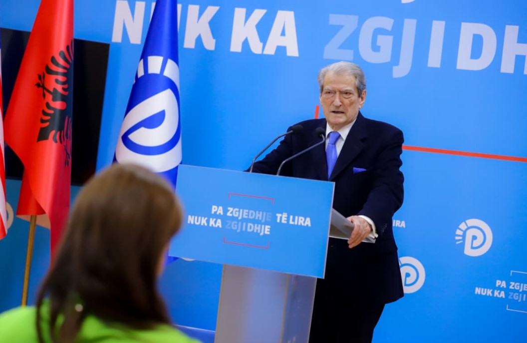Sali Berisha konference4
