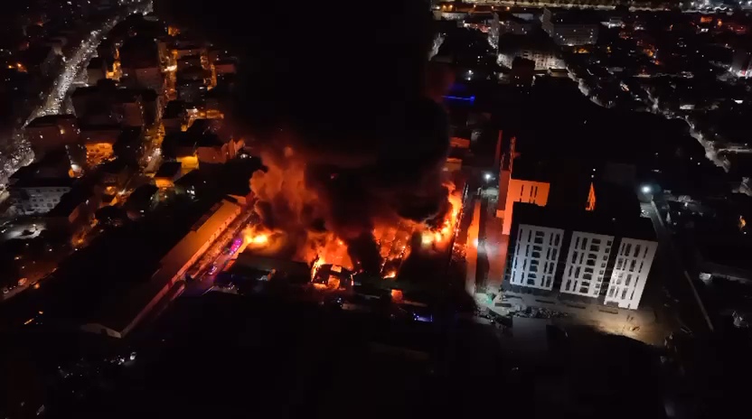 VIDEO/ Zjarri te ”5 Maji”, denoncimi i deputetit: Dikush e ka piketuar për kulla