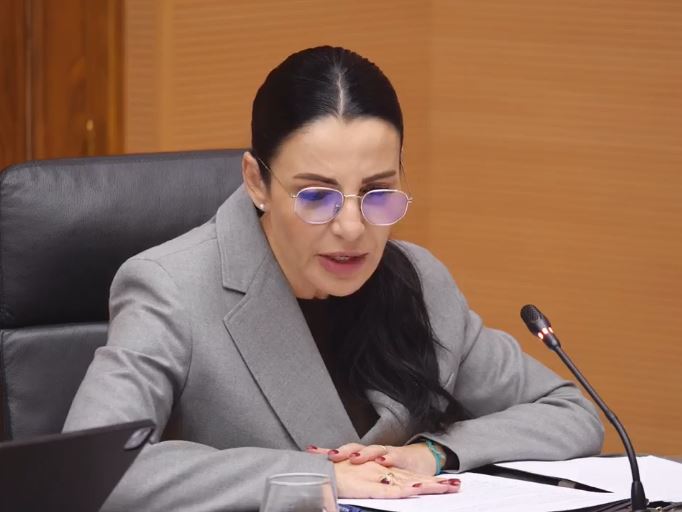 Prurje 3 mijë metër kub për sekondë në liqenin e Fierzës