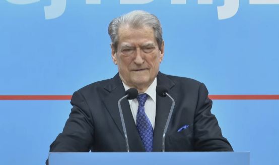 “Të hënën shansi i fundit”, Berisha i mbyll derën e bashkëpunimit për ‘Territorialen’ PS-së: I pamundur çdo formë bashkëpunimi. Lubi Balluku historia më e turpshme e vendit! 2 berisha 2 3