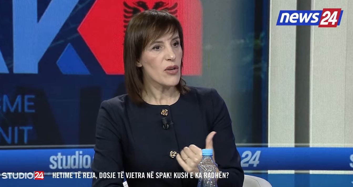 “Blackberry, iPhone dhe Samsung të Evis Berberit zbuluan zv/kryeministren dhe Benet Becin”, Lala: Biznesmeni Arbër Abazi lidhje nepotike me Ballukun 1 klodi