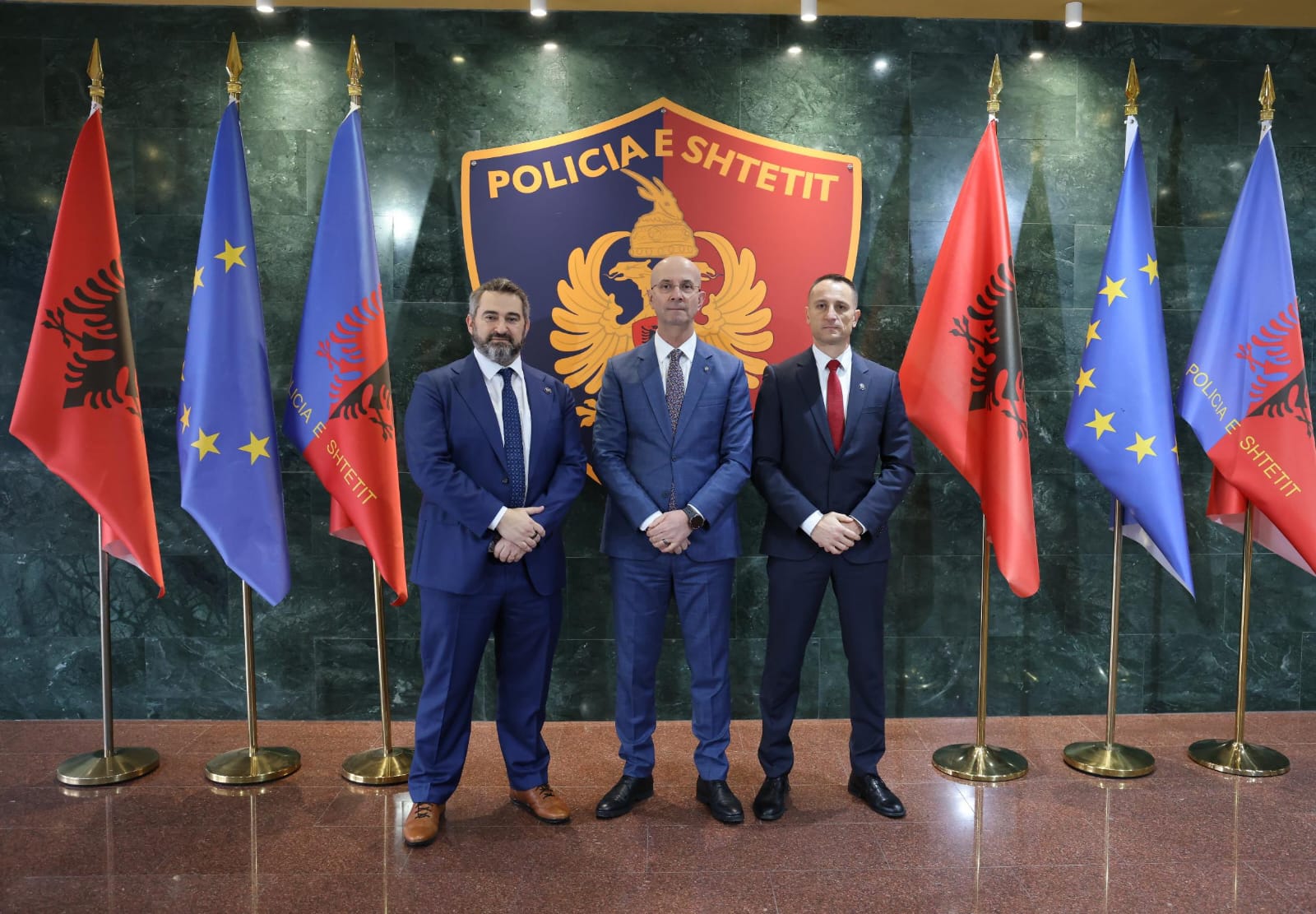 EUROPOL: Bashkëpunimi me Policinë shqiptare, mbi baza besueshmërie dhe profesionalizmi për çështjet e përbashkëta operacionale 12 nallbati