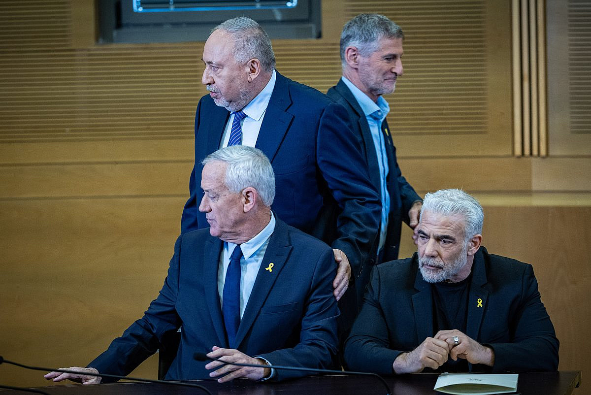 A do bashkohet opozita për të mposhtur Netanyahun?