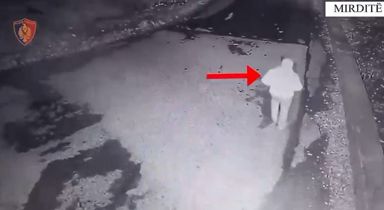 EMRI/ I vuri flakën një dyqani dhe tentoi të digjte gomisterinë, përfundon në pranga 52-vjeçari në Mirditë 10 1