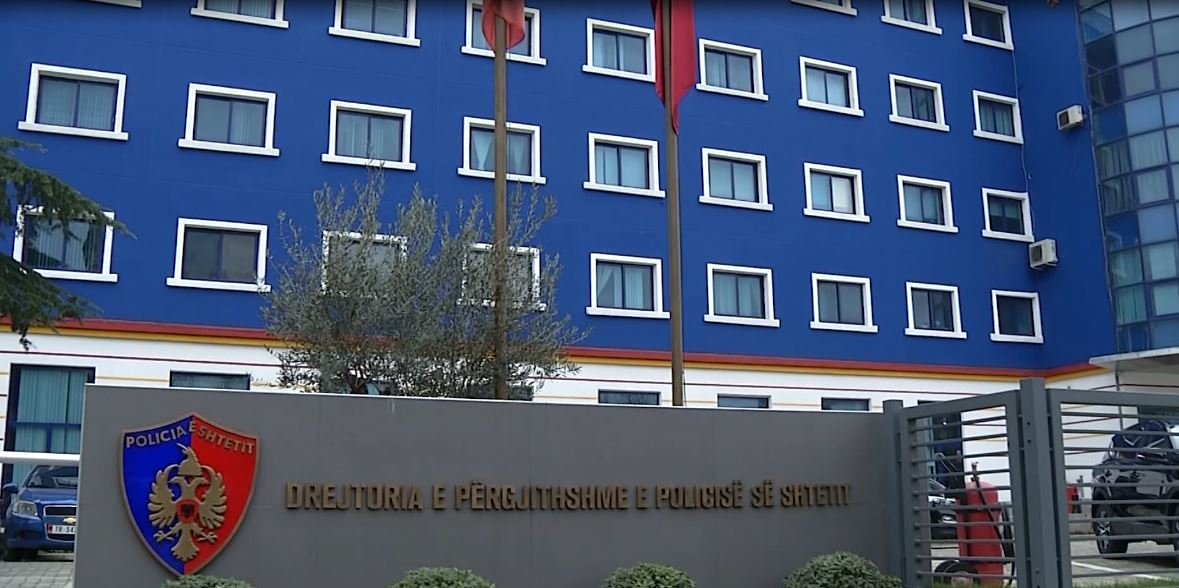 Sherr mes dy personave në Tiranë, goditet me thikë 55-vjeçari, policia në kërkim të autorit