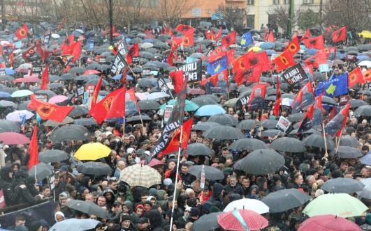 Kosova në këmbë: për Pavarësinë dhe nderin e një lufte!