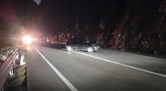 Aksident te “Shkalla e Tujanit”, dy fuoristradat bëhen copë