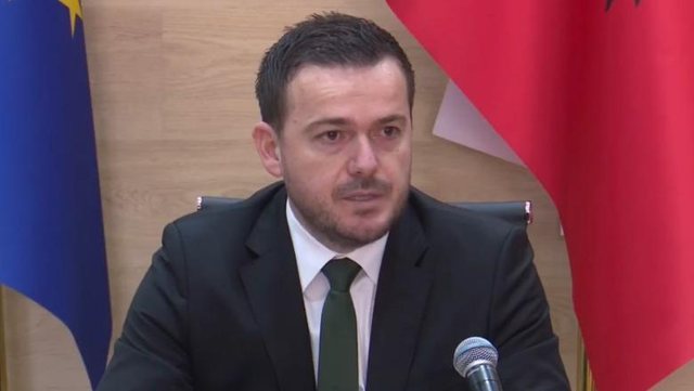 Financimi/ Skema e bujqësisë, Salla: 7-10 mijë euro grante për të rinjtë që hapin biznes në blegtori! 7 laboratorë për sigurinë ushqimore