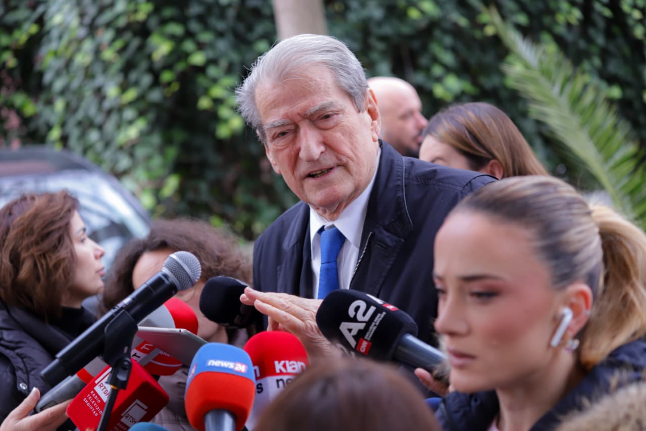 “Irena Gjoka, ‘noçka’ e bishës”, Berisha: Ju tregoj se kush është ‘rinoceronti’ 14 640eb0e3 f928 42aa 9549 b345493f5594