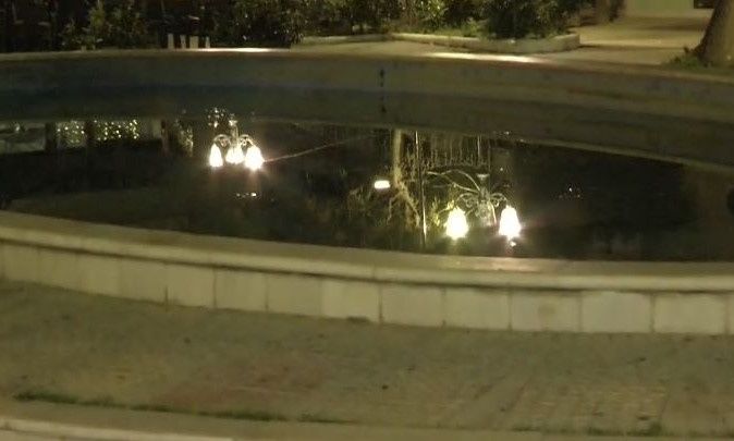 “40 minuta përpjekje për ta risjellë në jetë!”/ Qëndroi për disa minuta në shatërvan, 2-vjeçarja shqiptare në gjendje kritike, dëshmia: Dëgjova ulërima dhe… 10 95ded79f sintrivani kallithea