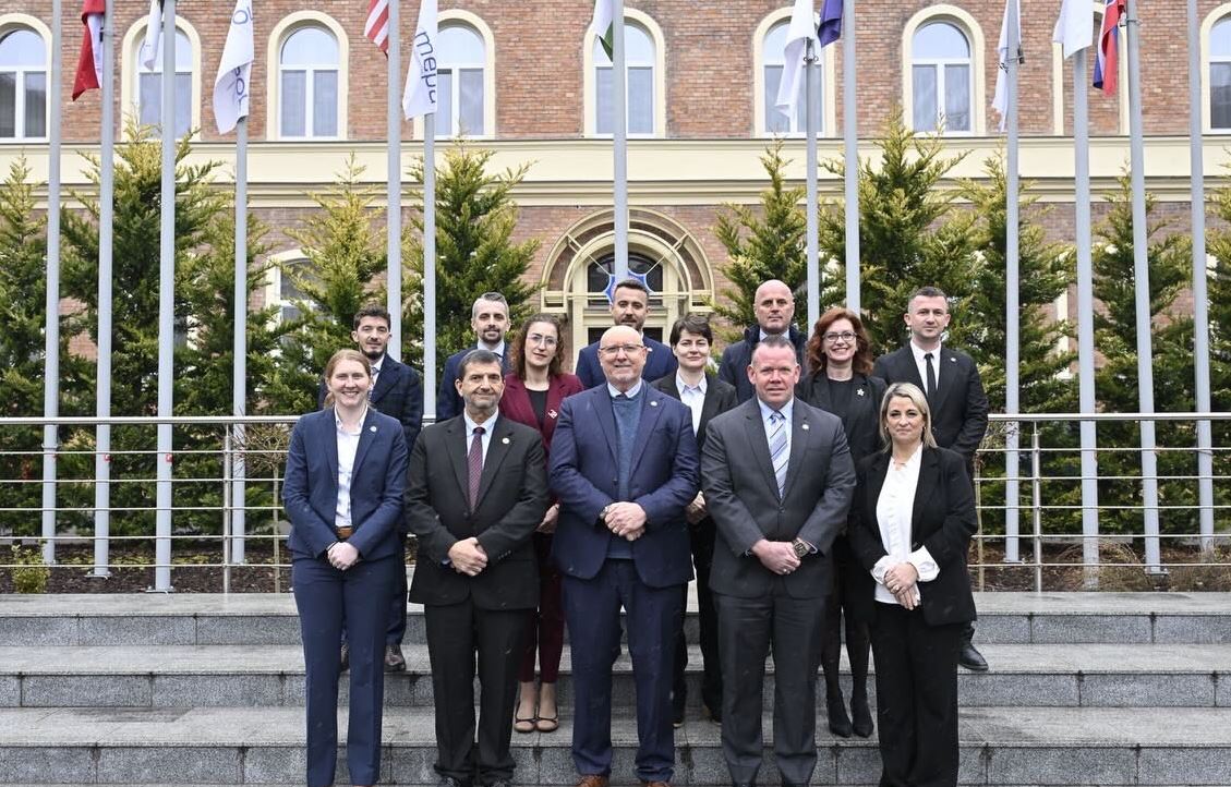 Shfrytëzimi i fëmijëve në internet/ Ambasada Amerikane mbështeti trajnimin e organeve të drejtësisë shqiptare me FBI: Do të ndihmojë në hetimet në këtë fushë 5 Capture 93