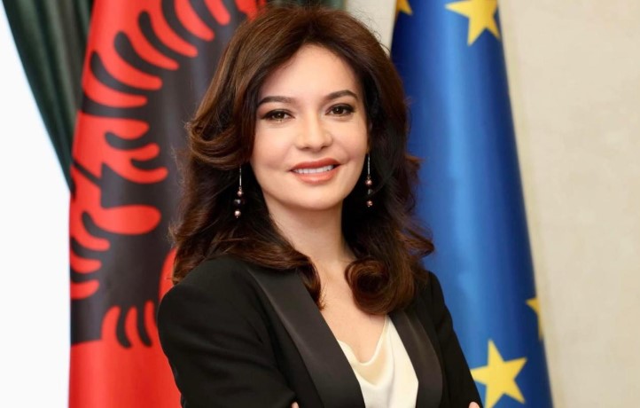 Elisa Spiropali1