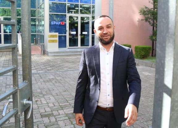 Apeli i GJKKO lë në fuqi dënimet për ish-deputetin Jurgis Çyrbja dhe dy të bashkëpandehurit e tjerë
