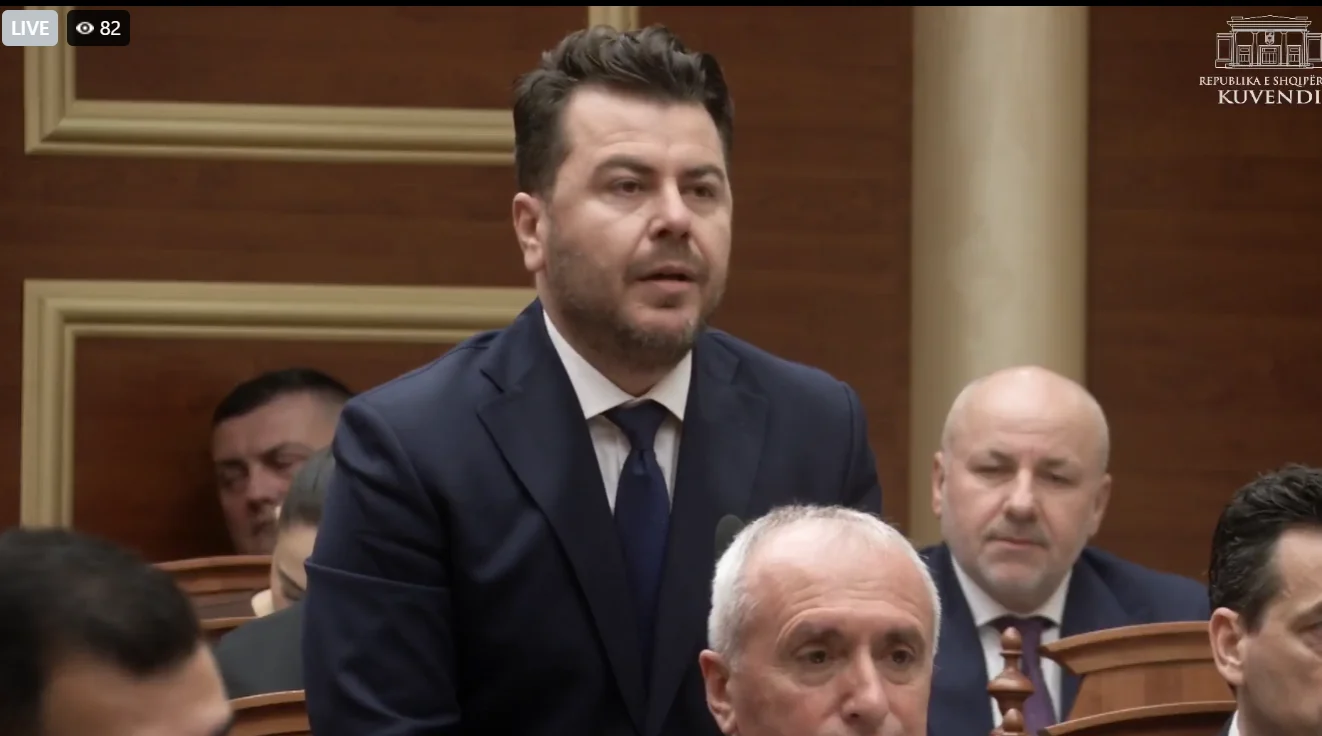 “Rama ju kërcënoi, juve i luteni”/ Kapri i drejtohet deputetëve të PD: Do bashkëpunoni apo jo me qeverinë?