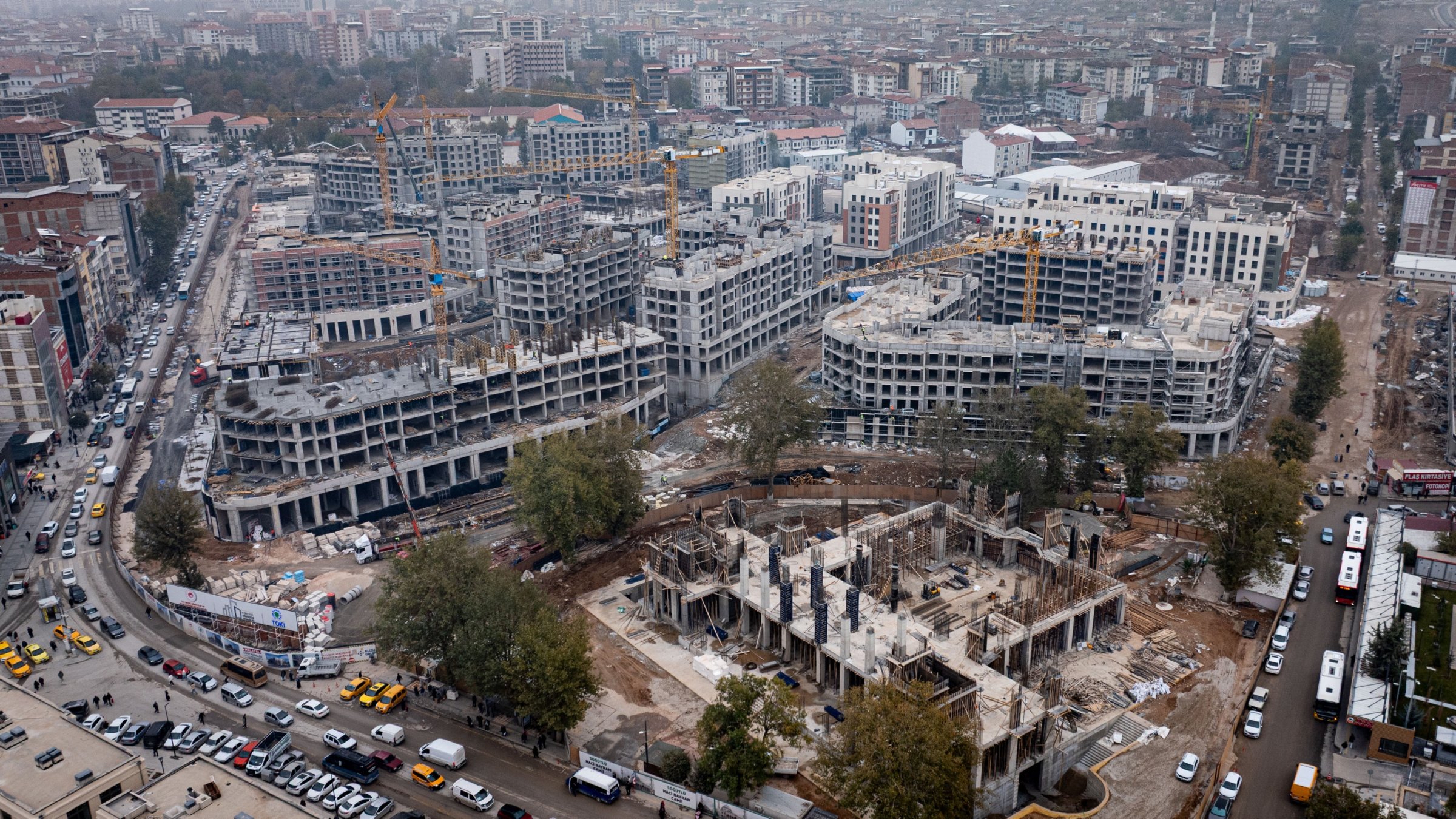 Një ringritje mahnitëse nga rrënojat e katastrofës natyrore