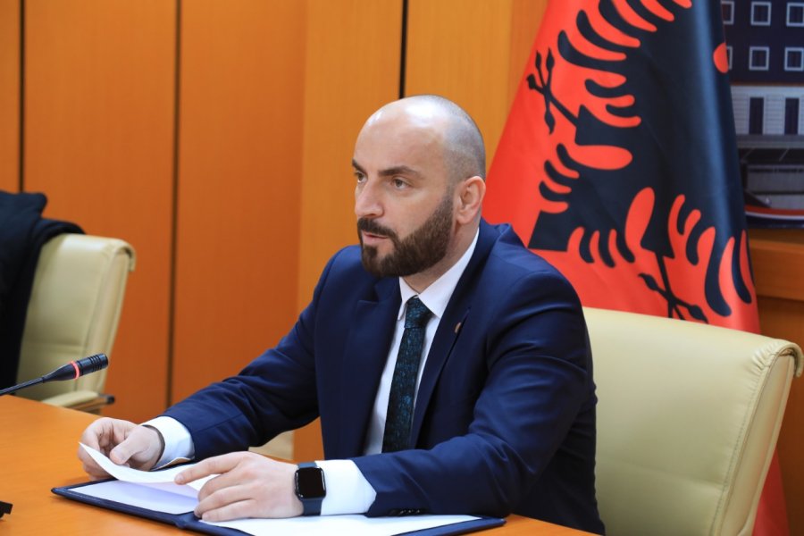 “Një grua pengoi Evën të kthehej”/ Ish-drejtori i anti-terrorit: Operacion i vështirë, duhet të rehabilitohet