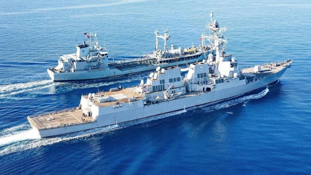 Dy të plagosur në përplasjen midis anijeve të Marinës Amerikane në Karaibe