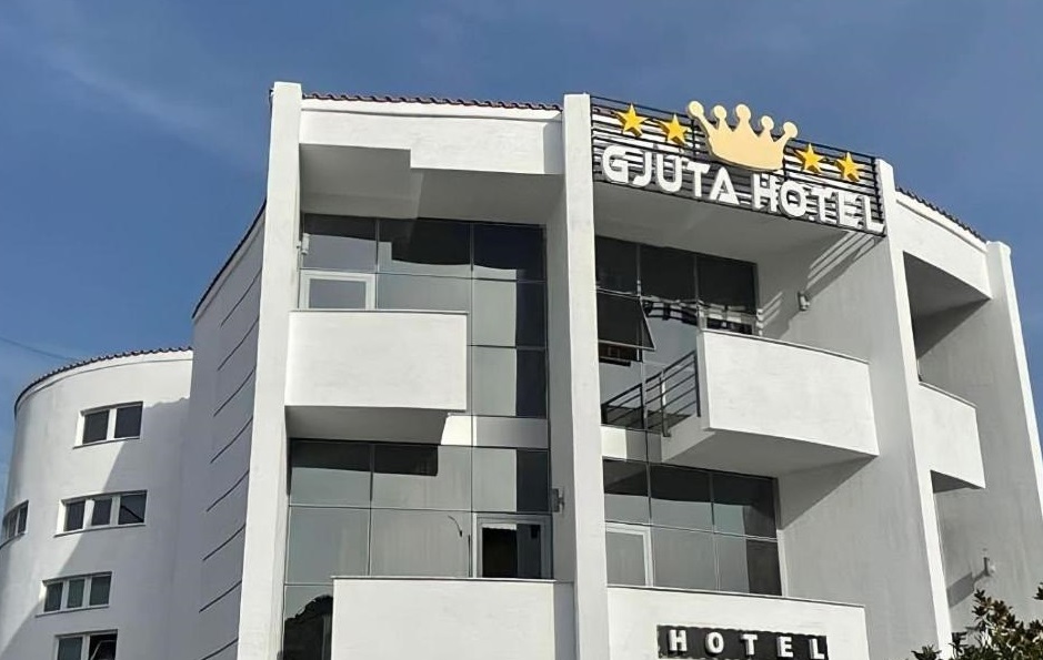 “Isha me familjen kur dëgjova të shtënat”/ Dëshmia e Erisjaldo Gjutës pas plagosjes së 18-vjeçares: Kur pamë…