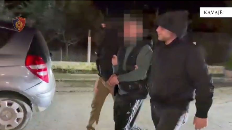kavaje policia