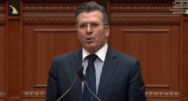 “Ish-krerët e UÇK po persekutohen në Hagë”/ Mediu: Kosova e pavarur!
