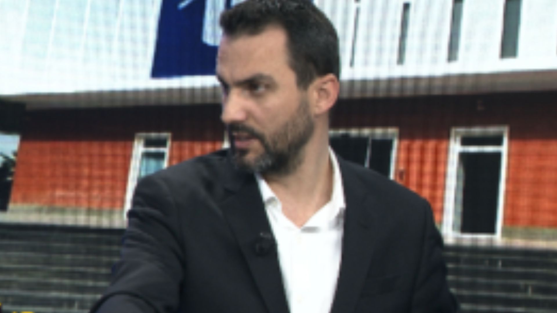 “Më çoi njerëz 2 herë për të më bindur të bëhesha me të”, Adriatik Lapaj: Rama është hileqar. Kur e refuzova, u hakmor duke marrë një…