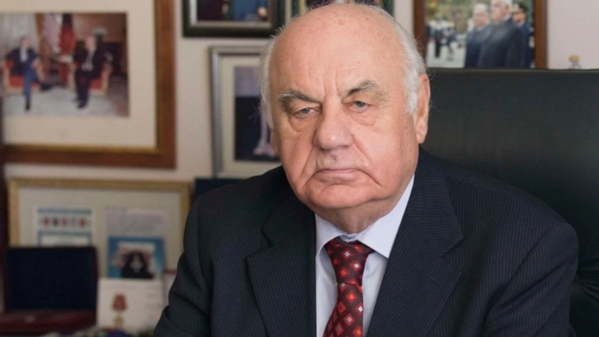 U dërgua me urgjencë në spital, DETAJE nga gjendja e ish-presidentit Alfred Moisiu: Në zemër ka... 6 ok 8