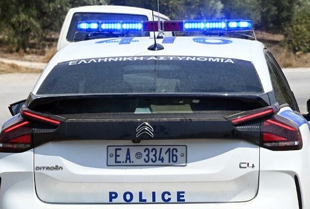 “Mos trego!”/ Shqiptari akuzohet se e përdhunoi dhe tentoi sërish të abuzonte me të, grekja e fut në ‘grackë’. Arrestohet 55-vjeçari 12 policia greke e1747925017341