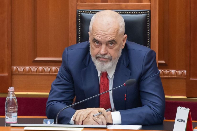 Paralajmëroi ndryshime ligjore pas vendimit të GJK për Ballukun, BIRN: Rama shpall kabinetin e tij të paprekshëm nga masat e SPAK 4 rama 8